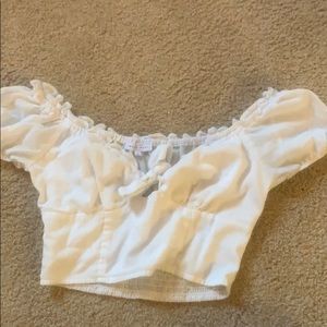 White tie puff sleeve crop top